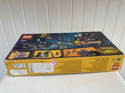 LEGO 70902 BATMAN Lego Movie CATWOMAN CATCYCLE RACE boxset - still sealed.