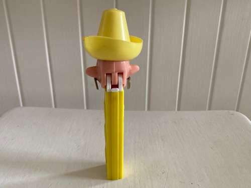 Vintage Super rare PEZ Mexican no feet version 1970s