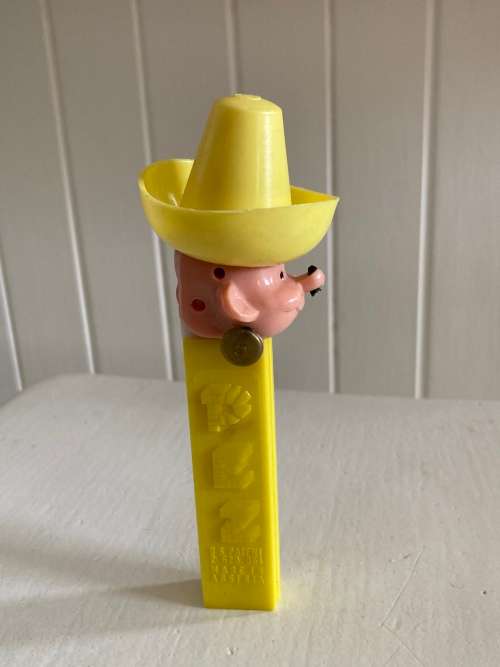 Vintage Super rare PEZ Mexican no feet version 1970s