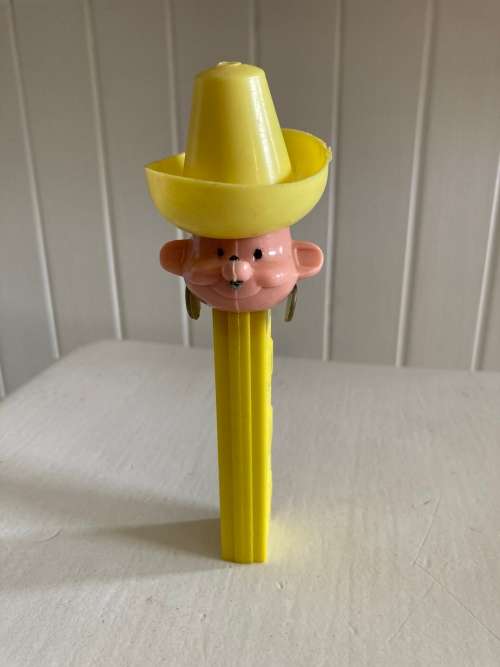 Vintage Super rare PEZ Mexican no feet version 1970s