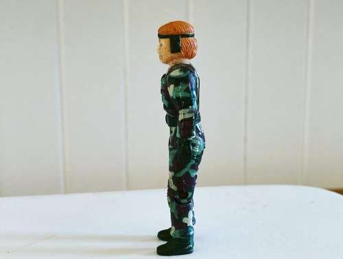 DINO RIDERS Commando Series action figure by TYCO - very good condition as seen in photos