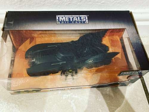 BATMAN 1989 movie Diecast Michael Keaton Batman figure & Batmobile set - Jada Toys - 2017 1:24 scale