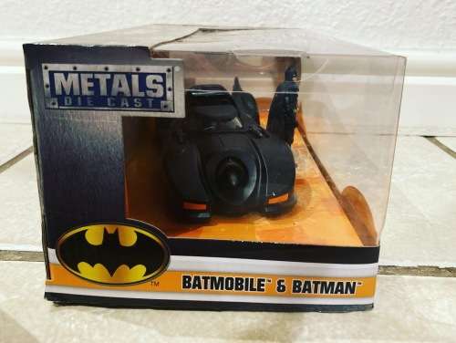 BATMAN 1989 movie Diecast Michael Keaton Batman figure & Batmobile set - Jada Toys - 2017 1:24 scale
