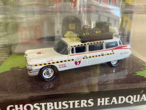 GHOSTBUSTERS 2 movie ECTO 1A ambulance  - 1989 movie style - Jada Toys - 1:64 scale mint