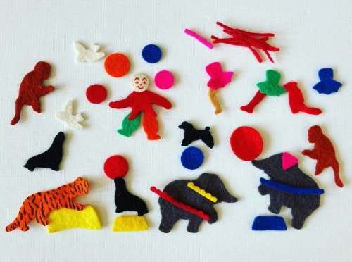 Vintage FUZZY FELT Noddy goes to toy land from 1983 & other 1970s sets like Indians & Cowboys etc