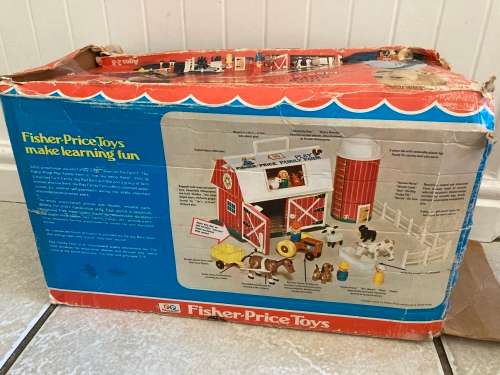 Original mid 1970s FISHER PRICE 915 Little People Play Family Farm
