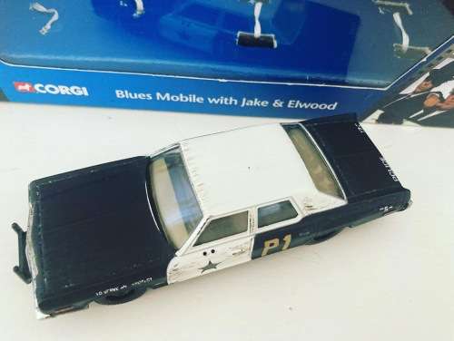 Corgi Blue Brothers Movie car & John Belushi & Dan Ackroyd figures