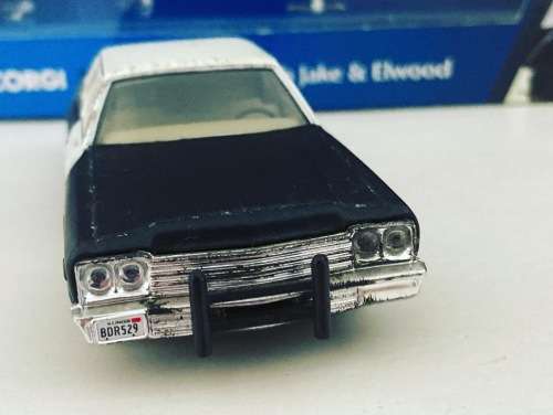 Corgi Blue Brothers Movie car & John Belushi & Dan Ackroyd figures