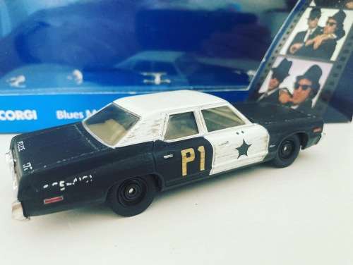 Corgi Blue Brothers Movie car & John Belushi & Dan Ackroyd figures