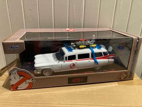 1:24 GHOSTBUSTERS ECTO 1 Ambulance JADA diecast mint in box