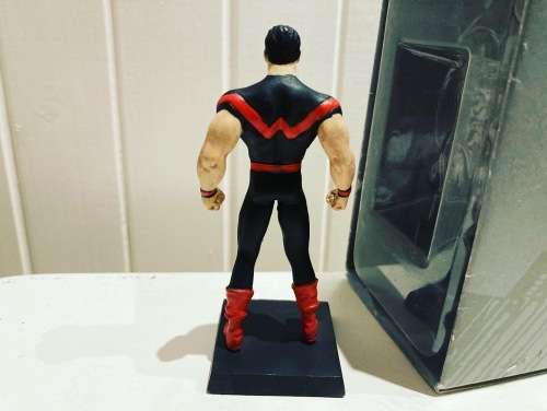 MARVEL comics WONDER MAN Avengers mini lead Statue by Eaglemoss - Mint in box