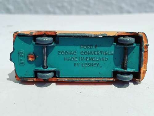 Vintage 1950s Matchbox LESNEY MOKO No: 39 FORD Zodiac