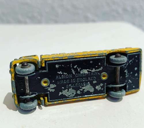 Vintage 1950s Matchbox LESNEY MOKO No: 51 Full Circle Portland Cement