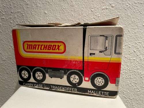 Vintage MATCHBOX LESNEY 36 model car Carry case UK 1979