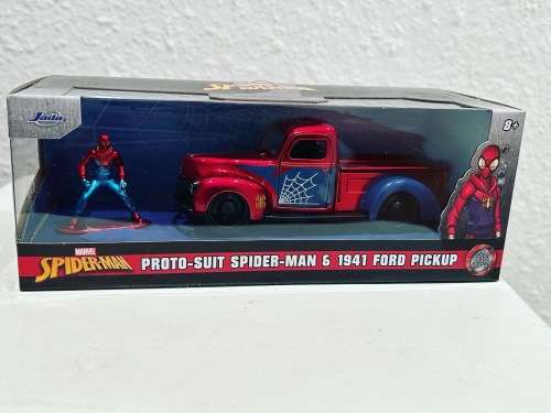 Marvel comics SPIDER MAN 1941 Ford Pick up & Spider-Man figure in 1:32 scale by JADA