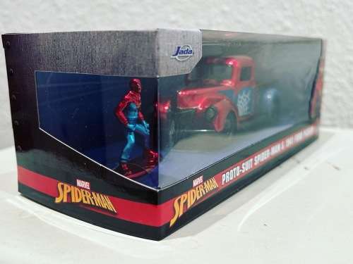 Marvel comics SPIDER MAN 1941 Ford Pick up & Spider-Man figure in 1:32 scale by JADA