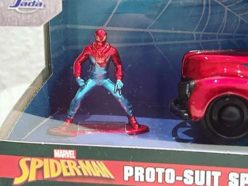 Marvel comics SPIDER MAN 1941 Ford Pick up & Spider-Man figure in 1:32 scale by JADA