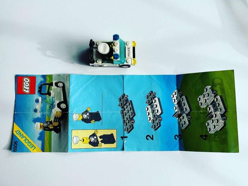 LEGO No: 6507 Policeman and Patrol Car complete with original instructions leaflet 1984