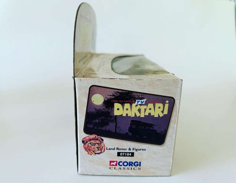 Corgi Toys No 07104 DAKTARI TV Show diecast Land Rover & figures