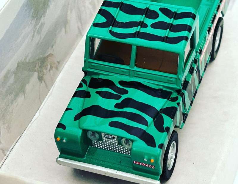Corgi Toys No 07104 DAKTARI TV Show diecast Land Rover & figures