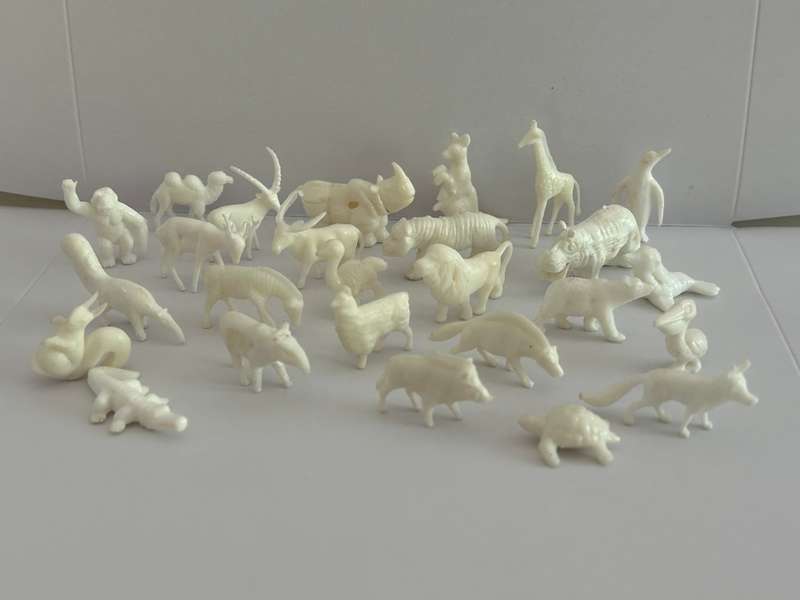 1970s South African Exclusive WALLS ICECREAM SAFARI Ice Lollies promotional Wild Animals figure lot