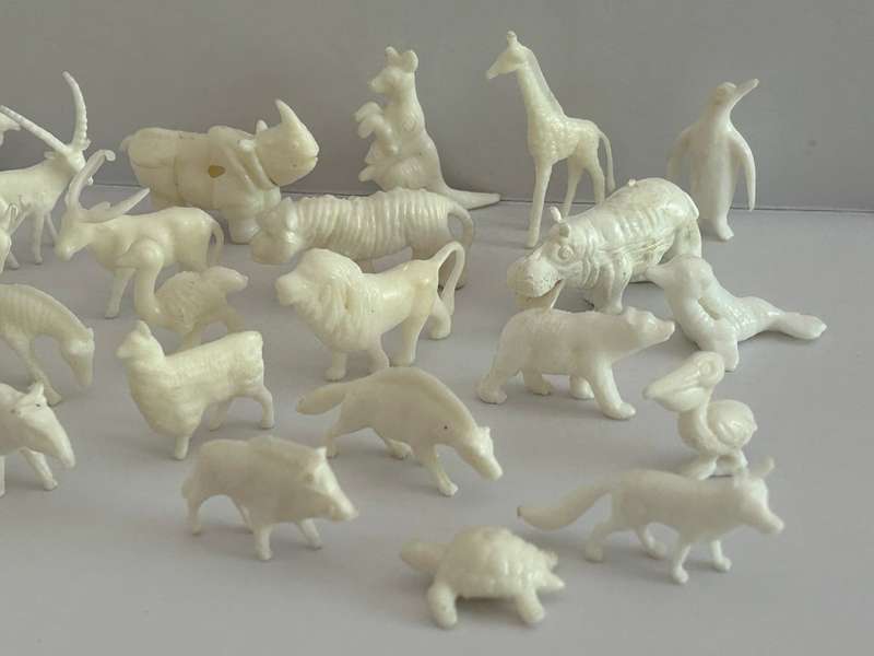 1970s South African Exclusive WALLS ICECREAM SAFARI Ice Lollies promotional Wild Animals figure lot