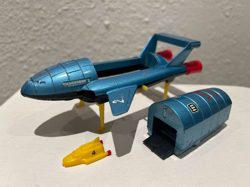 DINKY no 106 THUNDERBIRDS 2 & 4 Gerry Andersons TV Show Vehicle diecast model
