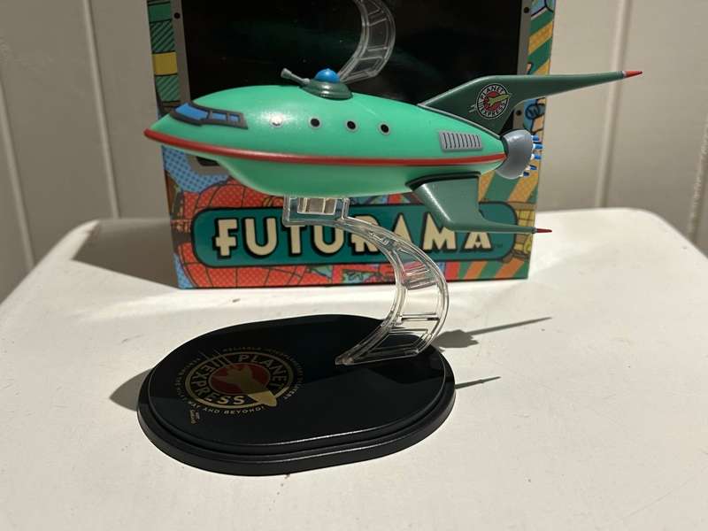 Matt Groening's FUTURAMA TV Show's PLANET EXPRESS Space ship Mint in box