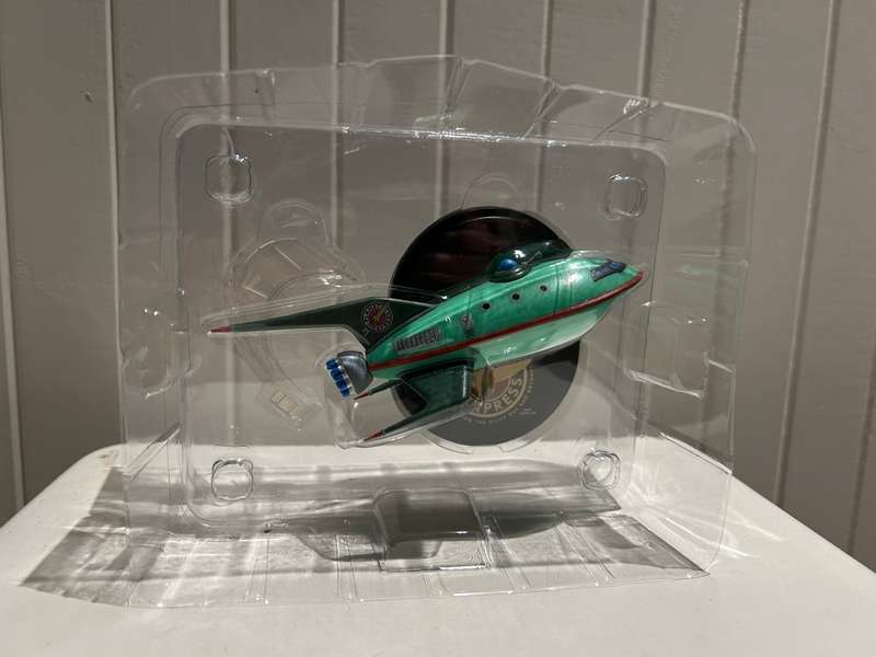 Matt Groening's FUTURAMA TV Show's PLANET EXPRESS Space ship Mint in box