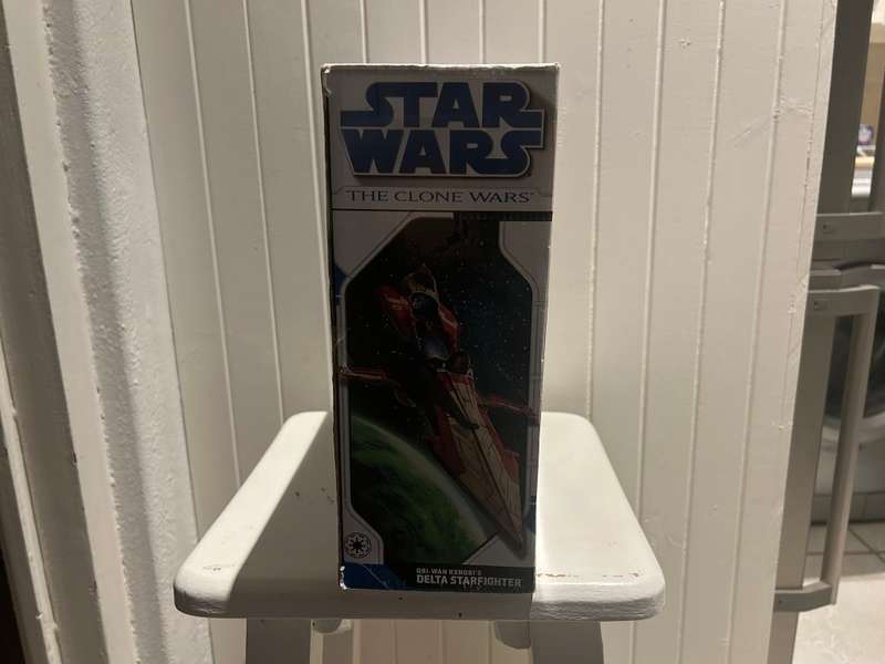 The STAR WARS Clones Wars animated Obiwan Kenobi's DELTA ONE STAR FIGHTER 2008 mint in box