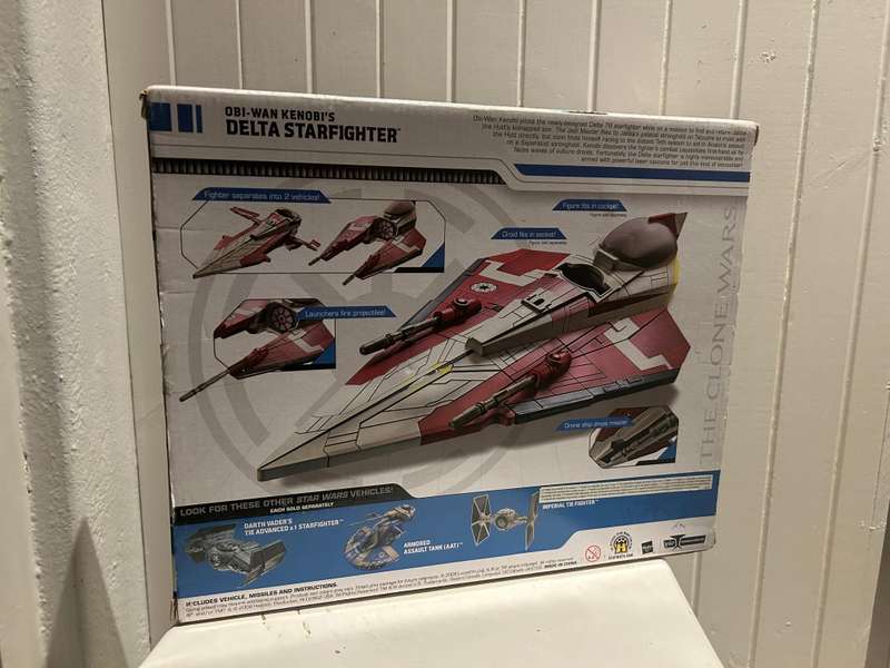 The STAR WARS Clones Wars animated Obiwan Kenobi's DELTA ONE STAR FIGHTER 2008 mint in box