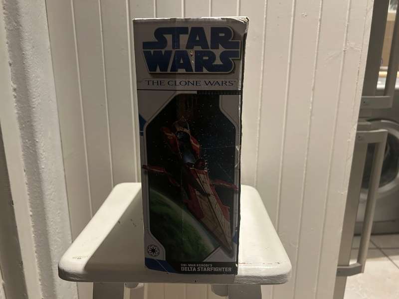 The STAR WARS Clones Wars animated Obiwan Kenobi's DELTA ONE STAR FIGHTER 2008 mint in box