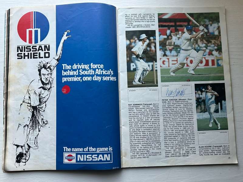9 x Autographs signed South Africa SPRINGBOK CRICKET TEST 1986 Program