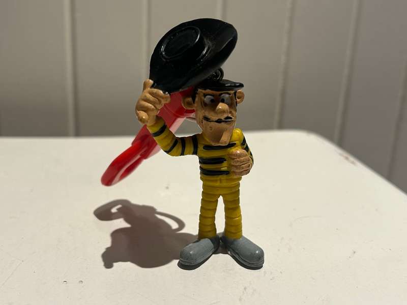 1980s DALTON Brother Lucky Luke cartoon rubber figure