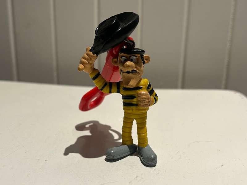 1980s DALTON Brother Lucky Luke cartoon rubber figure