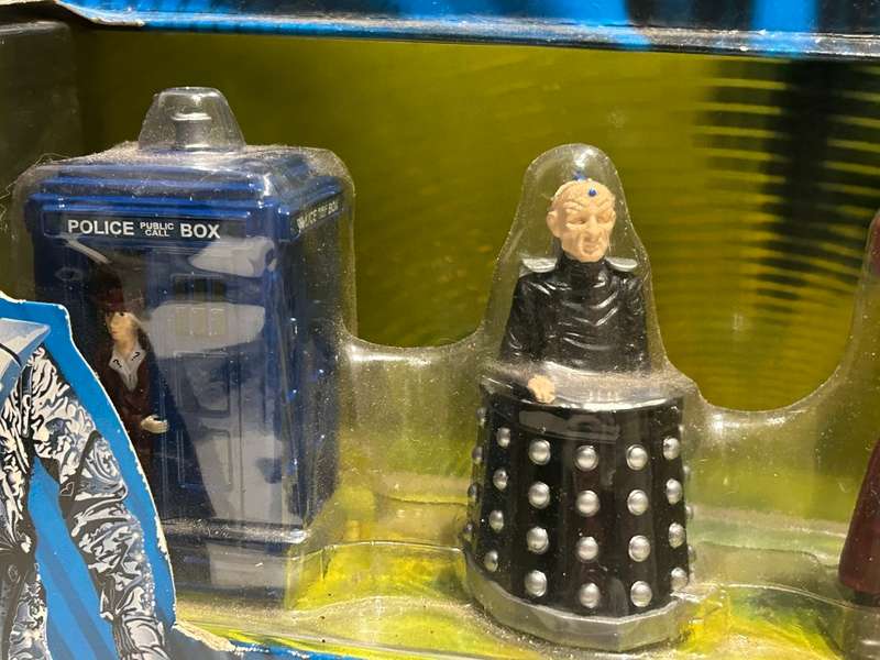 Corgi diecast No: TY96202 DOCTOR WHO Tardis, Dayros, Dr Who & Cyberman toy model set BBC TV 2003