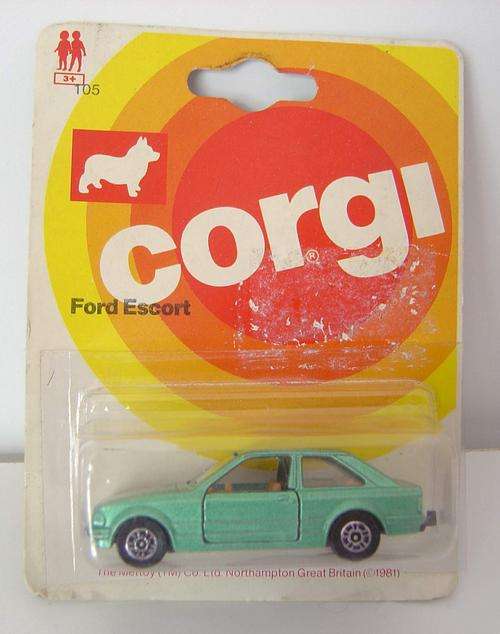 CORGI Junior 105 1981 Ford Escort - near mint on card