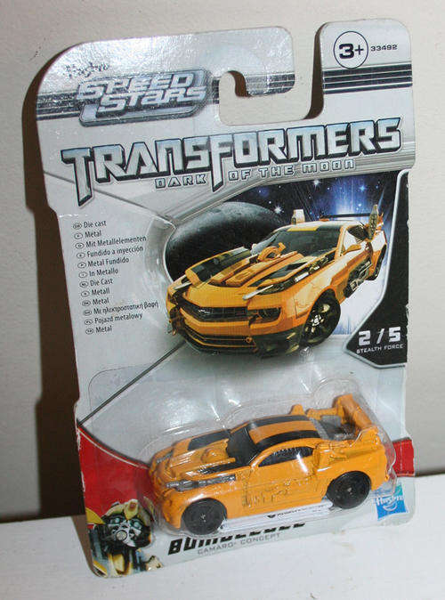 Transformers BUMBLEBEE Dark of the Moon movie 3 - diecast car - mint on card