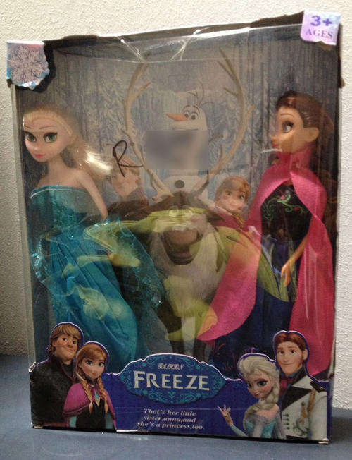 Disney non licensed FROZEN Elsa & Anna Dolls - chinese knock-off - Barbie size