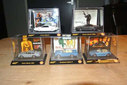 Shell Oil promo James Bond movie car set of 5 - 1:64 scale - Privately Imported