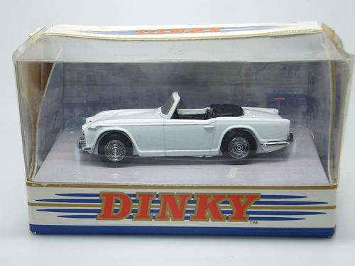 DINKY MATCHBOX DY-20 1965 TRIUMPH TR4A - IRS mint in box
