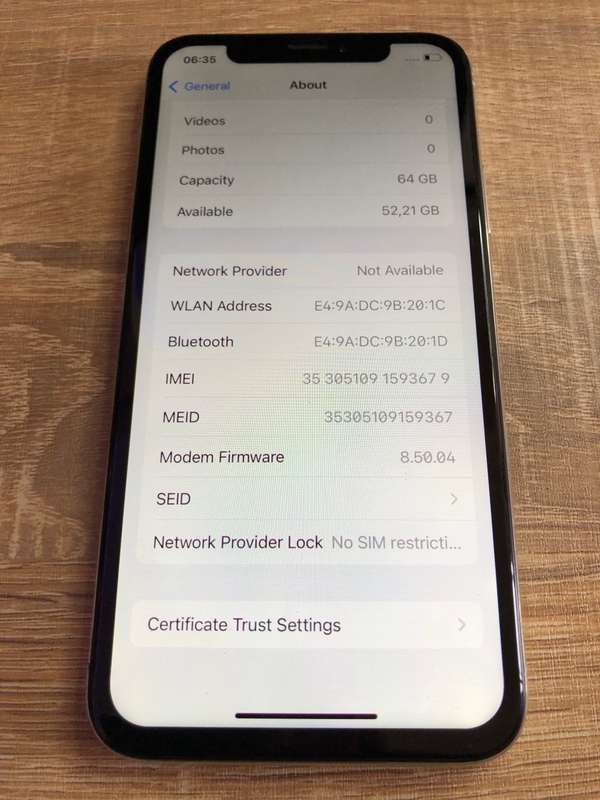 iPhone X 64GB - Perfect Condition