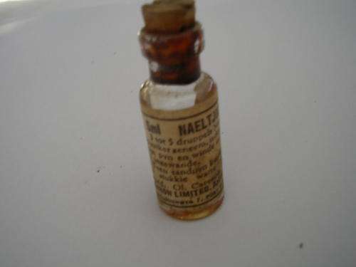 old  "naeltjieolie" bottle