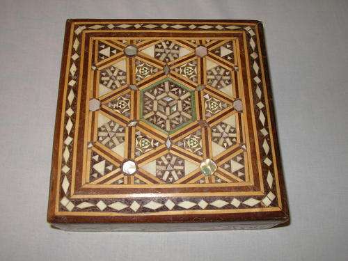 vintage jewelery box