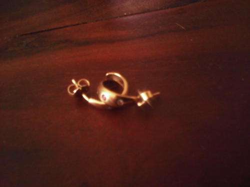gold earrings
