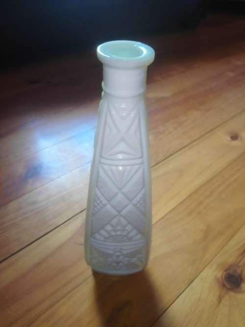Milk glass vase large
