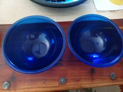 blue glass bowls 2 piece