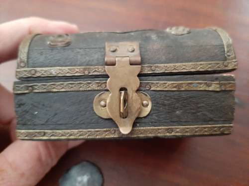 small jewellery case wooden