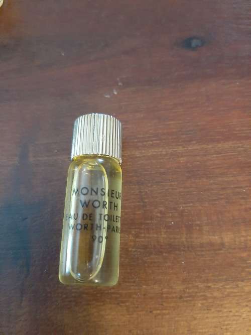 Perfumes small x 3
