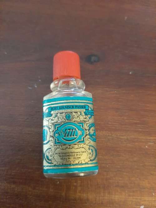 Perfumes small x 3